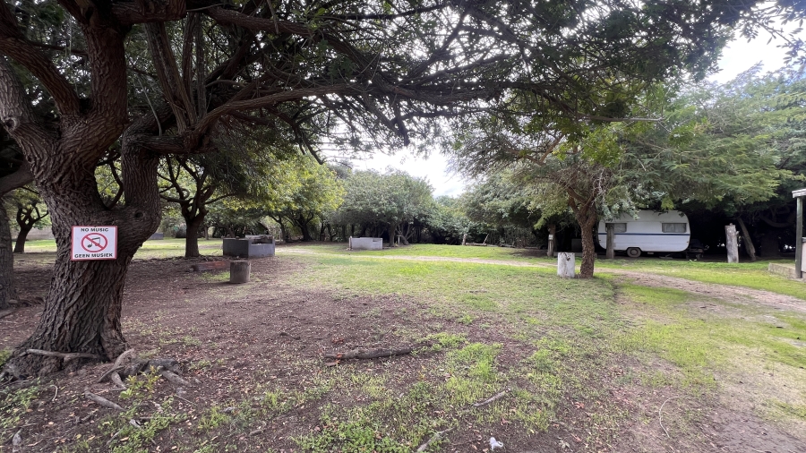 4 Bedroom Property for Sale in Redelinghuys Western Cape